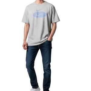 Nike Sportswear Essential Core Tee Size Large New